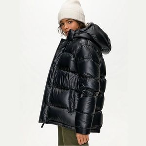 Aritzia TNA Super Puff